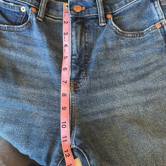 J. Crew Classic Vintage Straight Leg Jeans Wmn’s Sz 28 - Picture 9 of 9